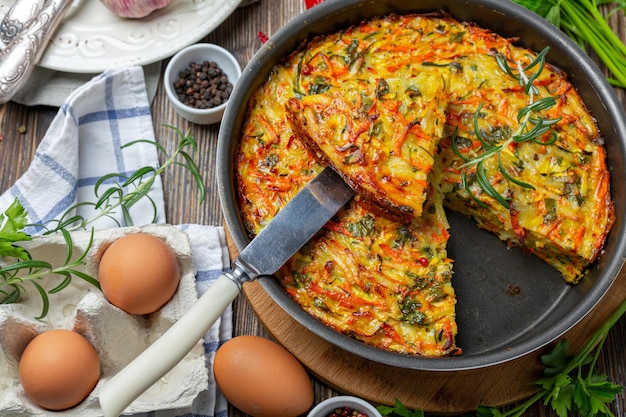 Kugel ist ein traditioneller Gemüseauflauf