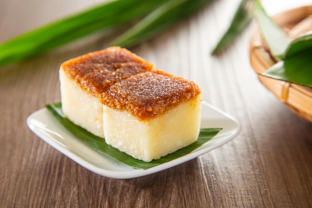 Kuih Bingka Ubi traditioneller malaysischer Nyonya Dessert süßer Kuchen