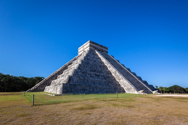 Kukulkan Pyramide Chichen Itza