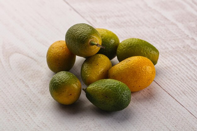 Kumquat orgânico doce e azedo natural