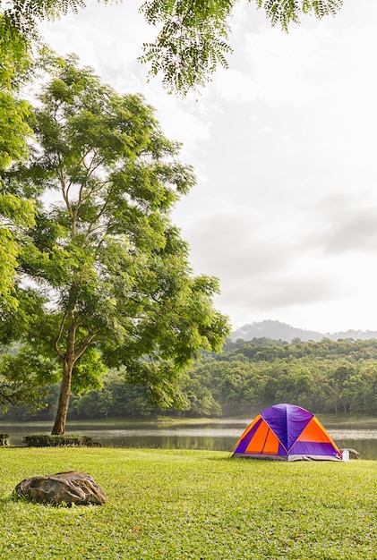 Kuppelzelt camping am see