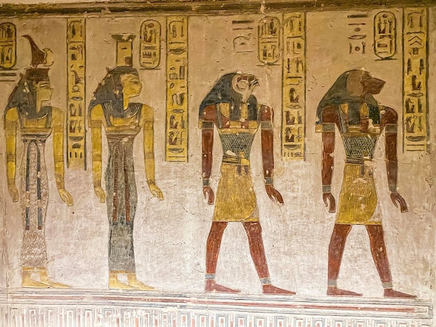 KV11 no Vale dos Reis egípcio, na necrópole de Tebas, Luxor, Egito