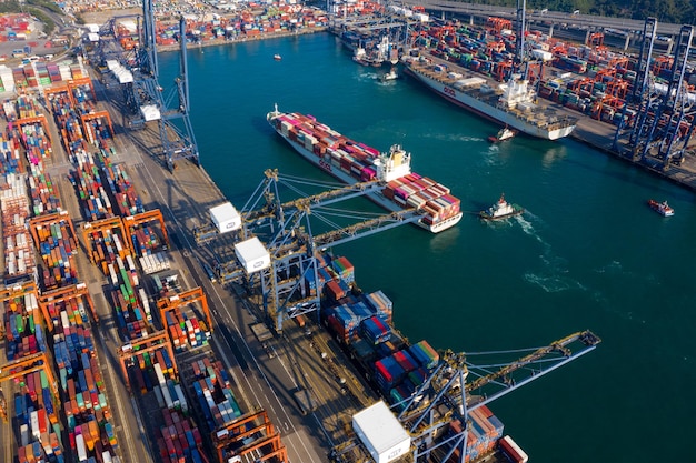 Foto kwai tsing, hong kong, 14 de fevereiro de 2019:- hong kong kwai tsing container terminals