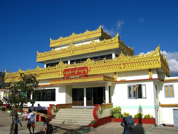 Kyaiktiyo-Pagode Goldener Felsen Myanmar