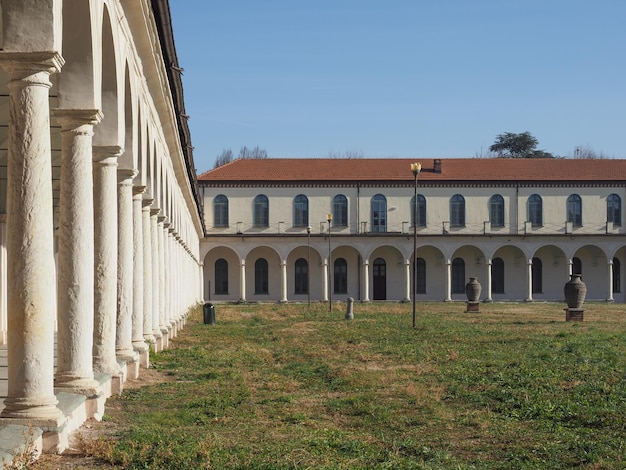 La Certosa antigo mosteiro e portal de entrada do asilo de loucos em