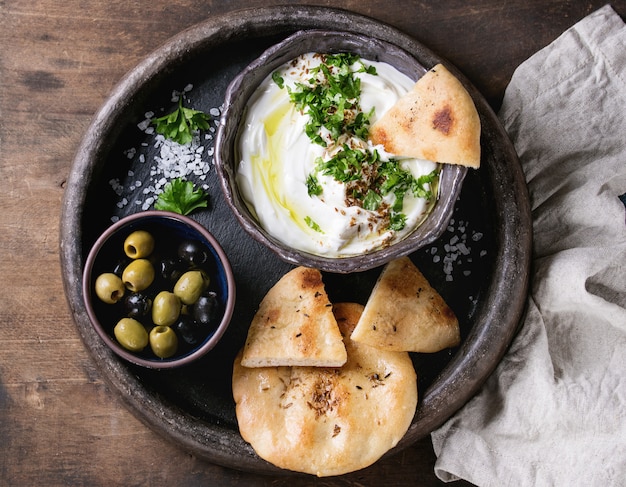 Labneh salsa de queso crema libanesa fresca