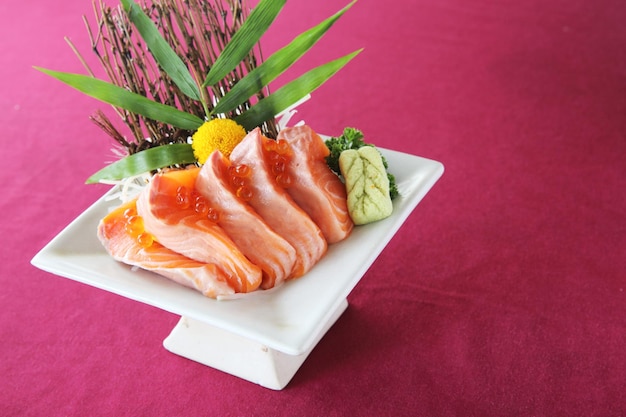 Lachs-Sashimi