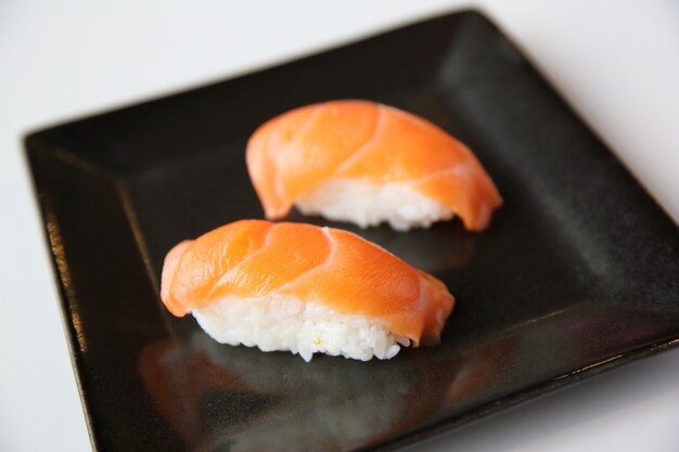 Lachs-Sushi