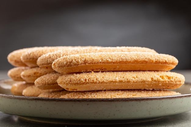 Ladyfingers Cookies auf dem Tisch