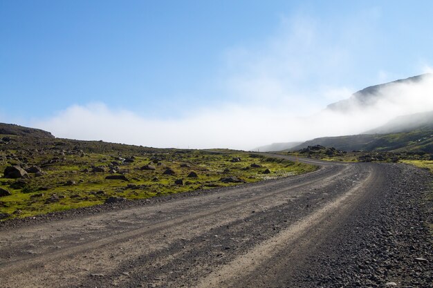 Ländliche Landschaft Mjoifjördur, Ostisland