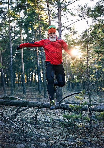 Läufer im Wald