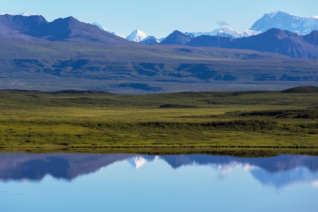 lago en alaska