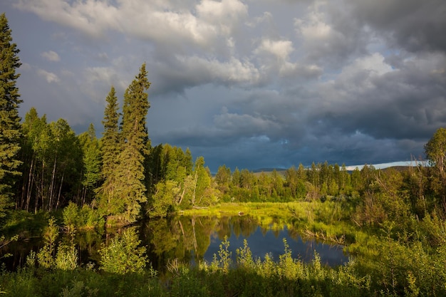 lago en alaska