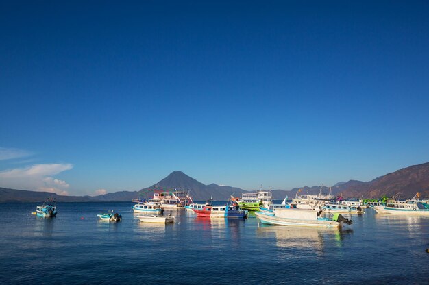 Foto el lago atitlan