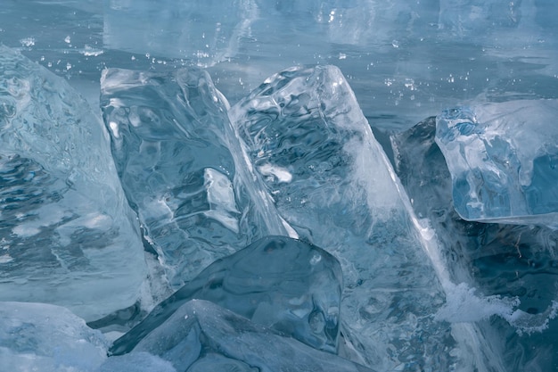 Lago Baikal en invierno en Siberia