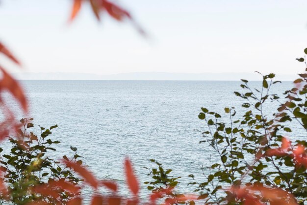 lago Baikal en otoño y verano