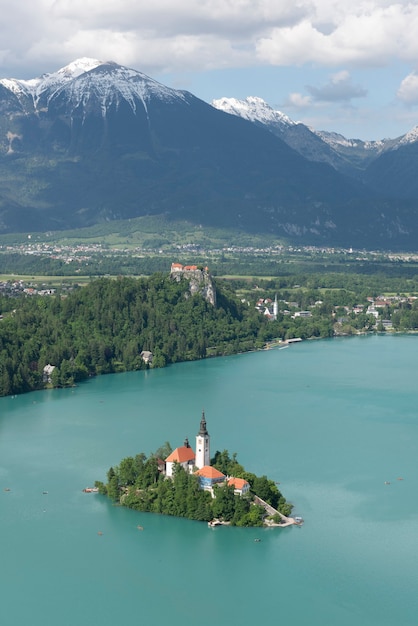 Lago Bled, ilha e montanhas, Eslovênia, Europa