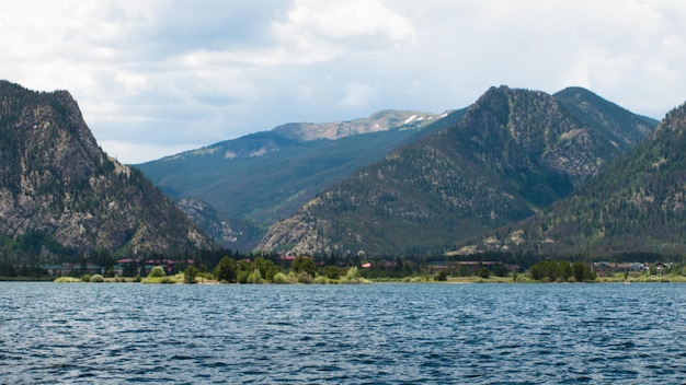 Lago Dillon en verano.