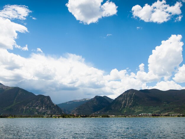 Lago Dillon en verano.