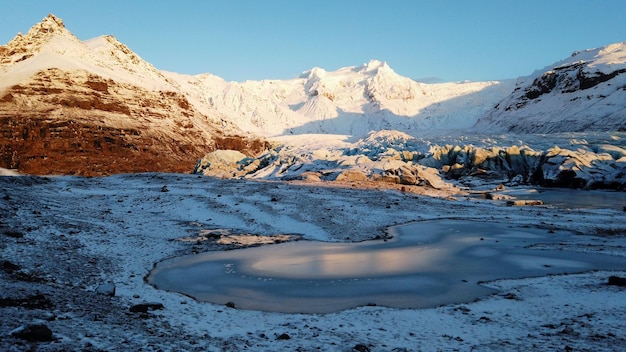 Lago glacial Jokulsarlon Islândia Icebergs flutuando na água paisagem de Islândia