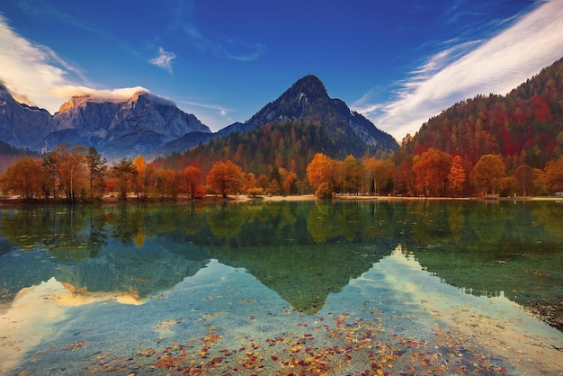 Lago Jasna Eslovênia