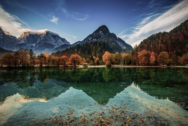 Lago Jasna Eslovenia