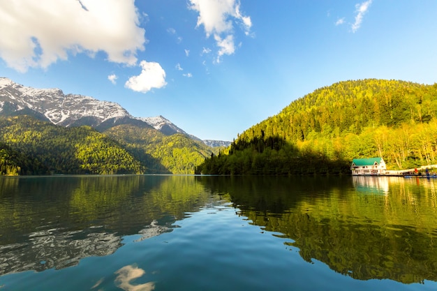 Lago de montaña