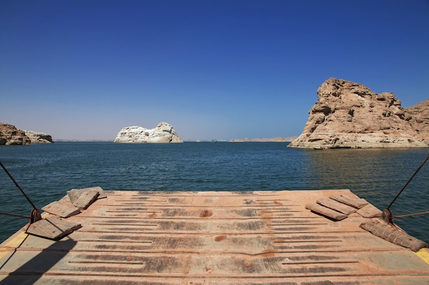 Foto lago nasser en egipto, áfrica