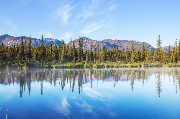 Lago no Alasca