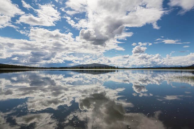 Lago no Canadá