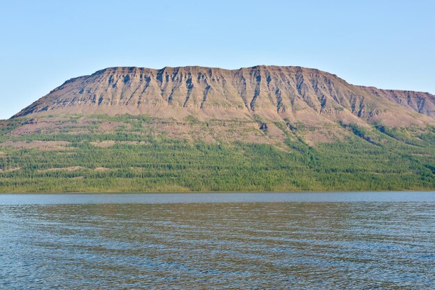 Lago no planalto Putorana