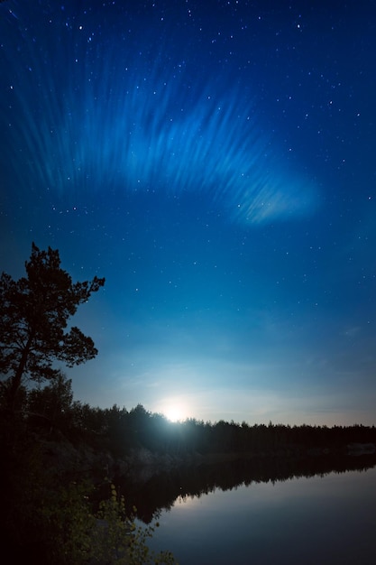 lago de noche