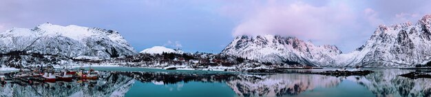 Lago de Noruega de invierno