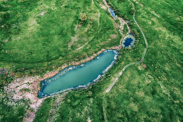 Lago nos prados