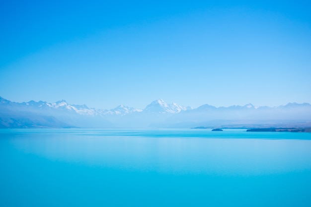 Lago Pukaki e Mt. Cozinhar como pano de fundo