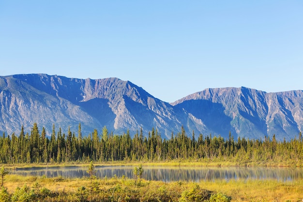 Lago Serenity en la tundra de Alaska