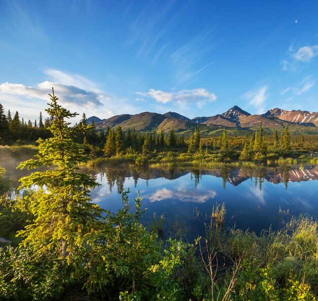 El lago Serenity en la tundra de Alaska