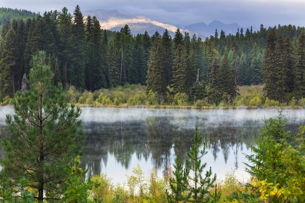 Lago Serenity en la tundra de Alaska