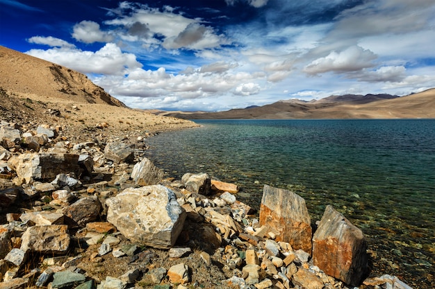 Lago Tso Moriri en Himalaya, Ladakh