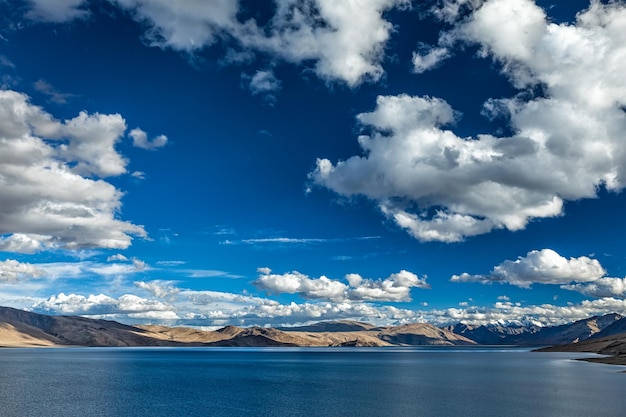 Lago Tso Moriri no Himalaia. Ladaque, Índia