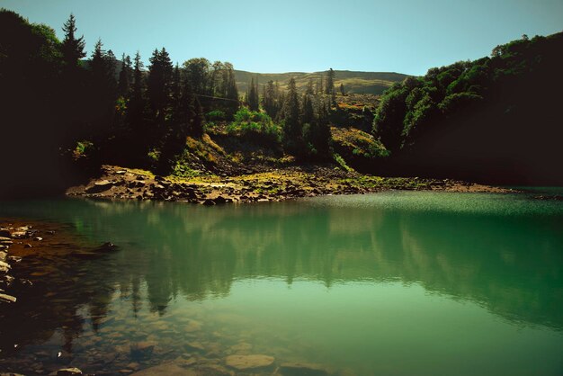 Lago verde de Adjara, en Georgia