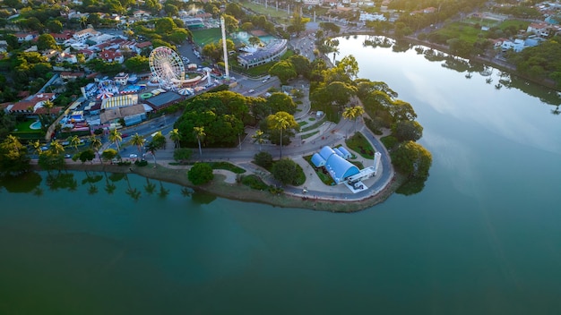 Lagoa da Pampulha em Belo Horizonte com vista para a Igreja de São Francisco de Assis e Parque Guanabara Minas Gerais Brasil Vista aérea