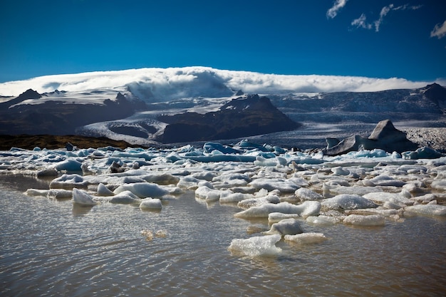 Lagoa Glaciar Jokulsarlon no Parque Nacional Vatnajokull Islândia