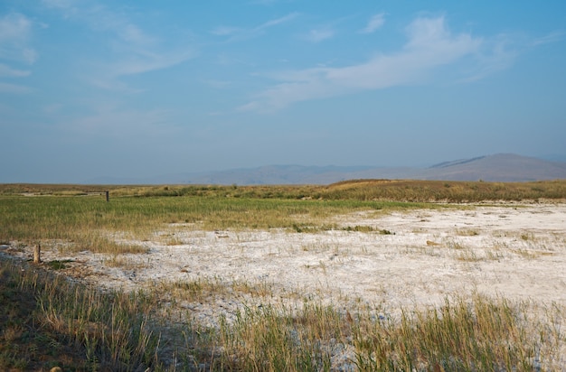 Lagos de sal secos, valle de Barguzin, Buriatia