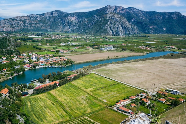 Foto laguna de dalyan en el mar egeo drone photo ortaca mugla turquía