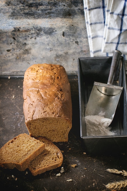 Laib hausgemachtes Roggenbrot