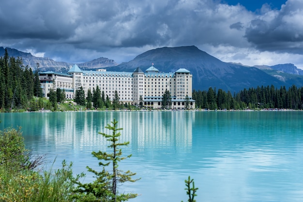 Lake louise, parque nacional de banff, canadá