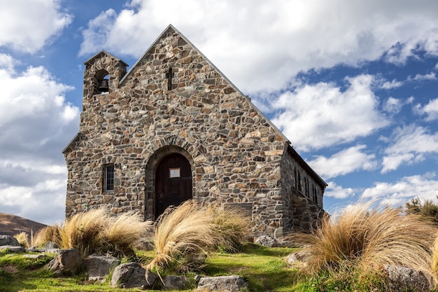 LAKE TEKAPO, REGIÓN DE MACKENZIE / NUEVA ZELANDA - 23 DE FEBRERO: Iglesia del Buen Pastor en el lago Tekapo en Nueva Zelanda el 23 de febrero de 2012