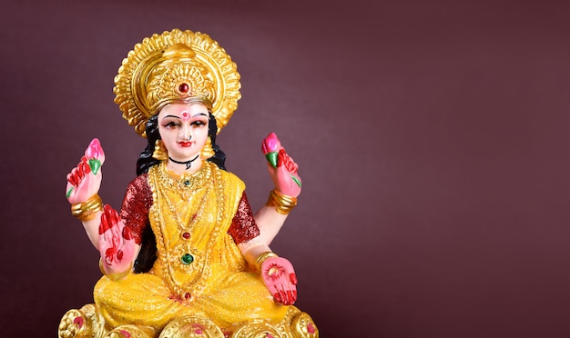 Lakshmi - Hindu-Göttin, Göttin Lakshmi. Göttin Lakshmi während der Diwali-Feier. Indian Hindu Light Festival namens Diwali