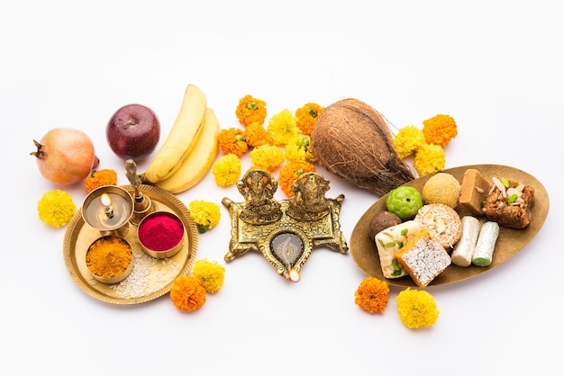 Lakshmi Puja en Diwali es una ocasión hindú para la veneración de Laxmi, la diosa de la prosperidad.